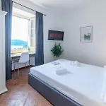Villa Lake View + Jacuzzi + Garden+ Gym, Cernobbio アパート *
