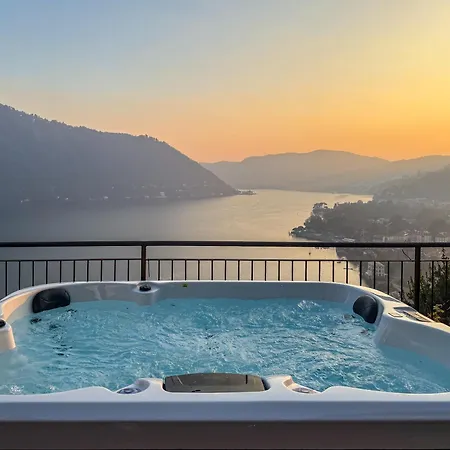 Amazing View With Jacuzzi, Private Garden And Gym Cernobbio